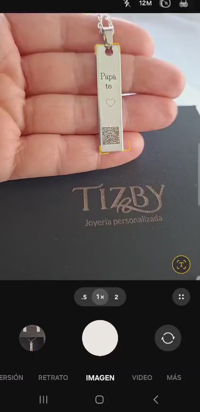 Cadena con dije rectangular Qr