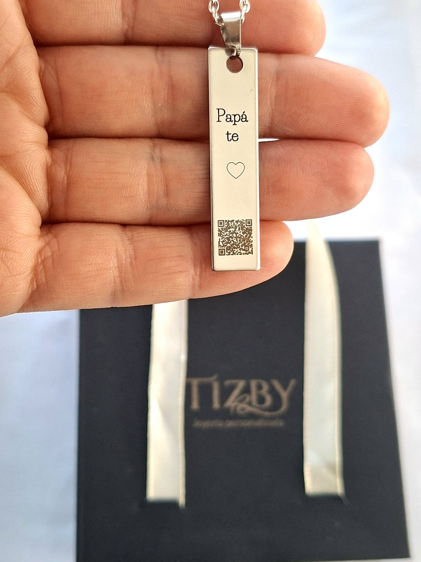 Cadena con dije rectangular Qr